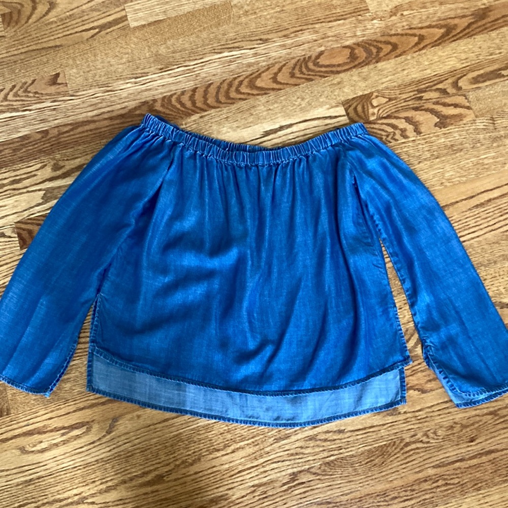 Cloth & Stone Chambray Top Small Off Shoulder Spring Essential